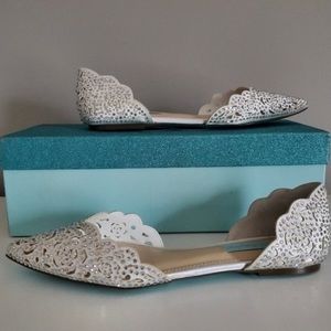 Betsey Johnson Lucy Flats in Ivory